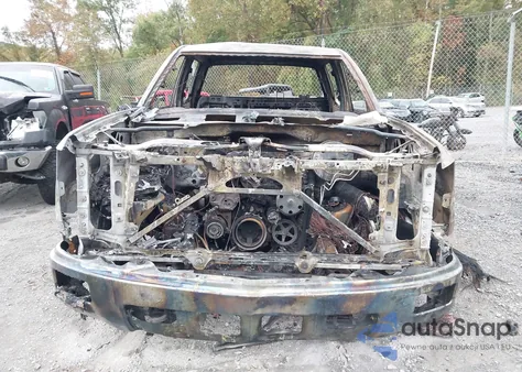 2015 Chevrolet Silverado 1500 2Lt z USA, uszkodzony, nr VIN 3GCUKREC5FG336556